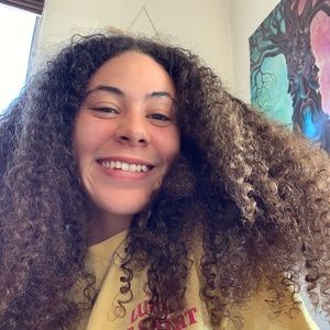 Meet your Posher, Lauryn :)